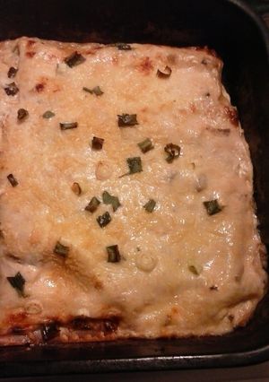 A picture of Chicken Alfredo Lasagna.