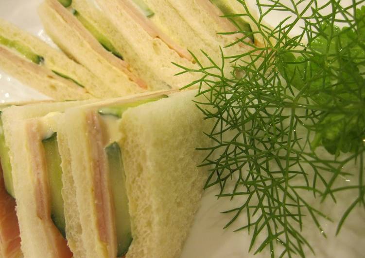 Steps to Make Favorite Juicy Sandwich with Ham &amp; Cucumbers