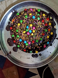 ચોકલેટ કેક(Chocolate cake recipe in gujarati) રેસીપી મુખ્ય ફોટો