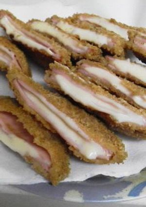 A picture of My Homemade Deep-Fried Cheese and Ham Cutlets.