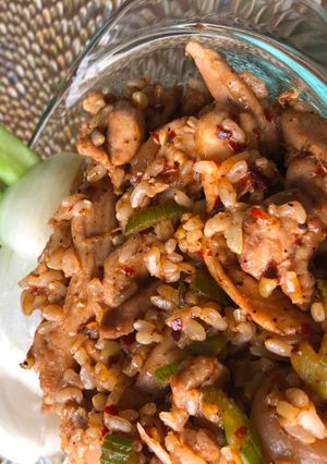 Brown rice with Black Pepper Chicken recipe in Bengali ) রেসিপির প্রধান ছবি