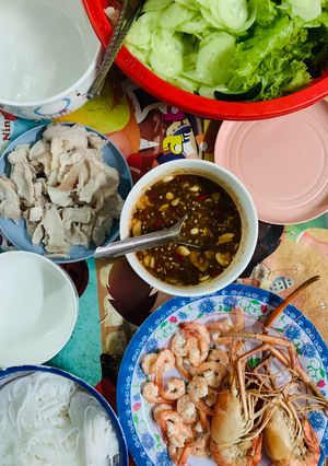 Hình của món Gỏi cuốn tôm thịt.