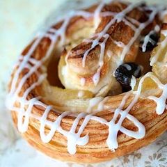 A picture of Apple Raisin Danish Pastries.
