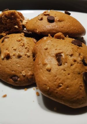 Φωτογραφία της συνταγής Cookies με φυστικοβούτυρο και σοκολάτα υγείας!