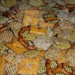 A picture of Ranch snack mix.