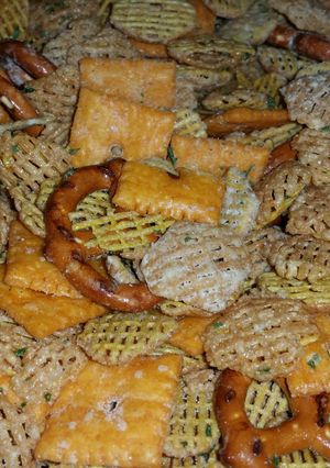 A picture of Ranch snack mix.