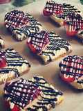 Deliciously Easy Cheesecake Squares!
