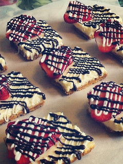 A picture of Deliciously Easy Cheesecake Squares!.
