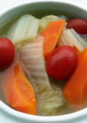A picture of Napa Cabbage and Carrot In Chicken Soup.