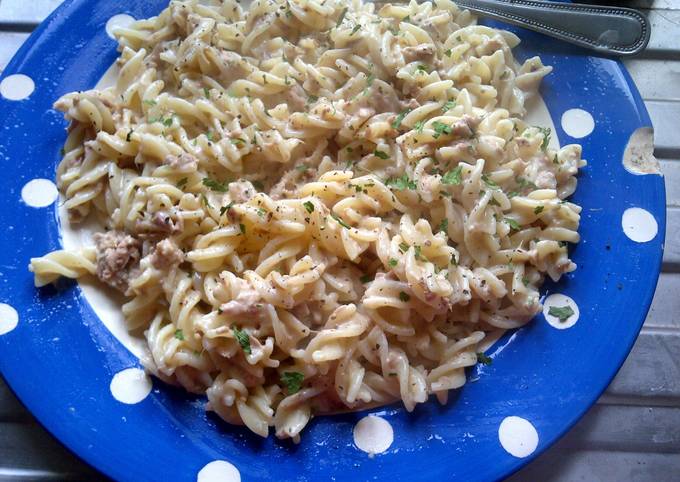 Simple Way to Prepare Perfect quick easy cheap tuna pasta