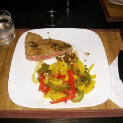 A picture of Oriental Seared Tuna.