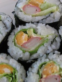 A picture of Lettuce Sushi Rolls.