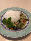Curry verde con pollo estilo tailandés“KaengKhiaoWaanGai” แกงเขียวหวาน ไก่ Japonés🇹🇭🇺🇾🇯🇵タイ風グリーンカレー