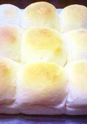 A picture of Fluffy Milk Bread.