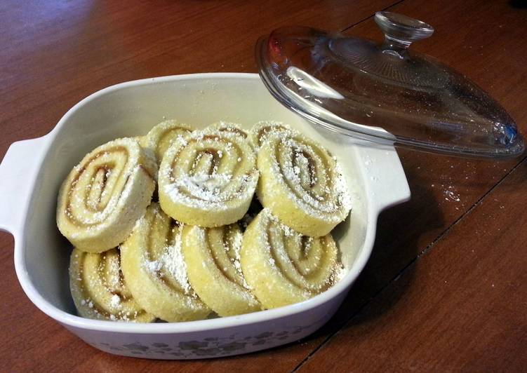 Simple Way to Make Speedy Lemon Cake Roll