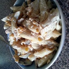 A picture of simple cold tuna pasta salad.