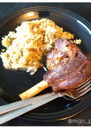 A picture of Lamb Leg and Rice.