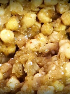 A picture of Curry chickpeas.