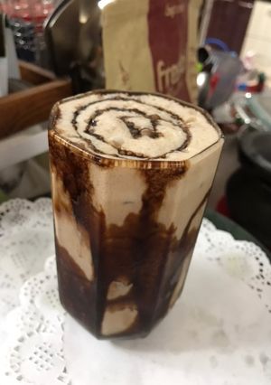 A picture of Chocolate Lassi.