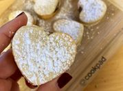 Una foto de alfajores faciles