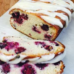 A picture of Blackberry And White Chocolate Loaf Cake.