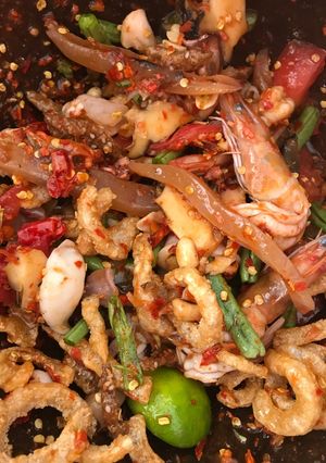 รูปของ ตำสารพัด (สูตรร้านน้องการ์ตูน)