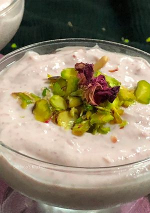 A picture of Cranberry Shrikhand.