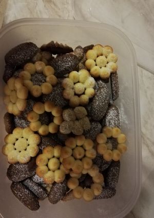 Kekszpuskával készült vaníliás-csokis keksz recept fotója