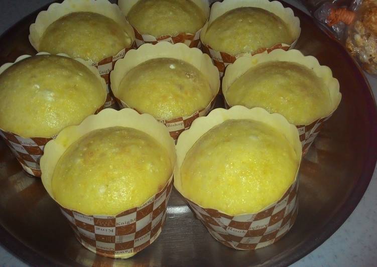 Traditional Steamed Egg Cakes
