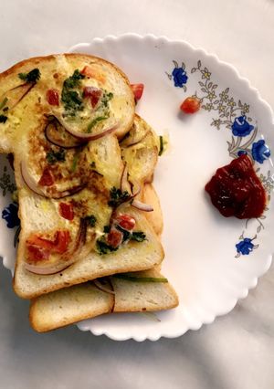 Simple egg bread রেসিপির প্রধান ছবি