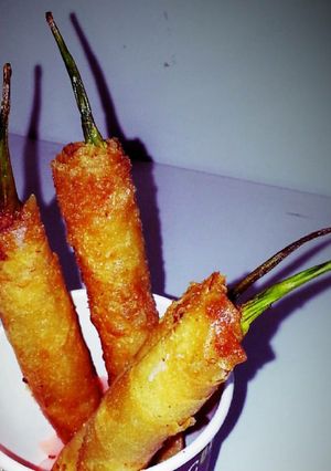 A picture of Dynamite (Chili Spring Rolls).