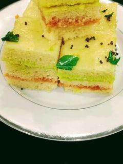 સેન્ડવિચ ઢોકળા (Sandwich Dhokla Recipe In Gujarati) રેસીપી મુખ્ય ફોટો