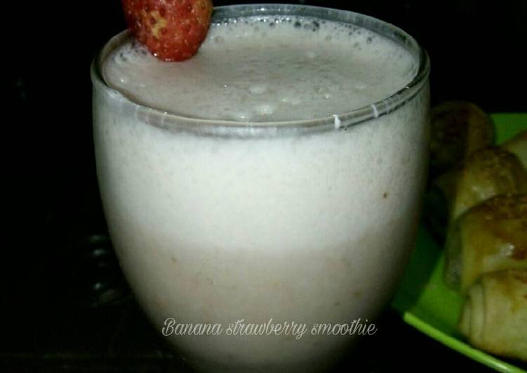 Cara Gampang Menyiapkan Banana strawberry smoothie yang Bisa Manjain Lidah