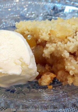 A picture of Apple Crumble.