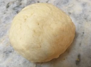 Una foto de Masa para tartas saladas (fácil y con aceite)