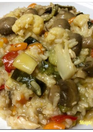 Una foto de Risotto de verduras y champiñones