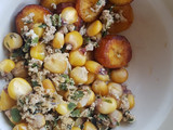 Mote tejte con plátano frito