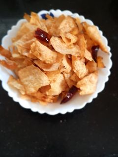 கருணைக்கிழங்கு சிப்ஸ்(karunaikilangu chips recipe in tamil) செய்முறை முக்கிய புகைப்படம்