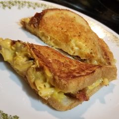 A picture of Leftover Mac 'n' Cheese, Bacon Grilled Cheese Sandwich.