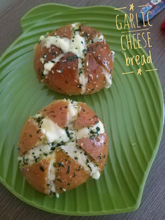 Foto resep "Garlic Cheese bread"