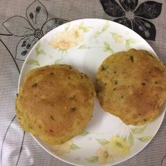 A picture of Masala semolina poori.