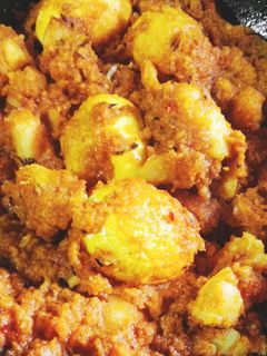 ड्राई अंडा आलू मसाला (dry anda aloo masala recipe in Hindi) रेसिपी मुख्य फोटो