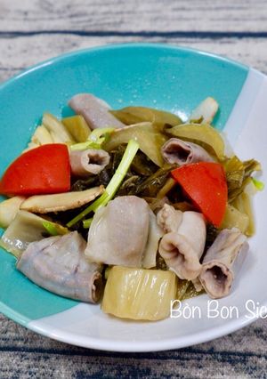 Hình của món Lòng non xào Cải chua.