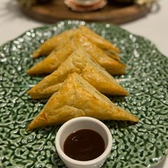 A picture of Beef puff pastry.