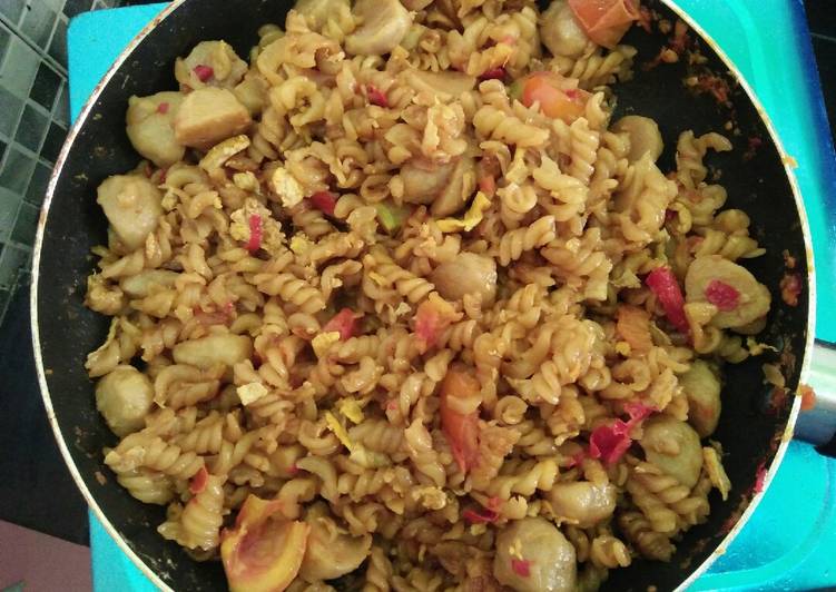 Tumis makaroni, baso, telur