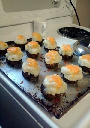 A picture of Meatloaf Cupcakes.