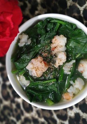 Hình của món Canh cải bó xôi nấu tôm tươi.