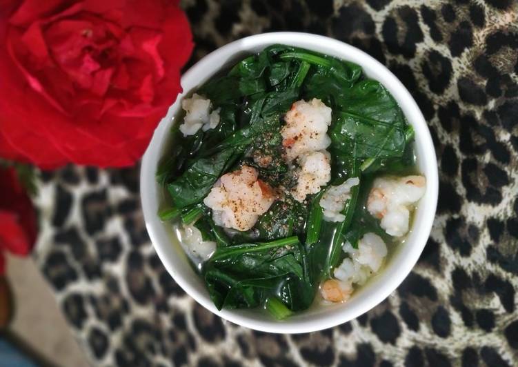 Recipe of Favorite Canh cải bó xôi nấu tôm tươi