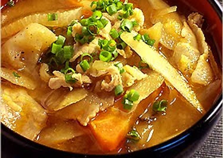Recipe of Any-night-of-the-week &#39;Tonjiru&#39; Pork Miso Soup