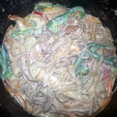 A picture of Spicy Chicken Alfredo.